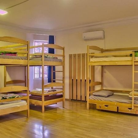 Classy And Cozy Hostel Yerevan Ngoại thất bức ảnh